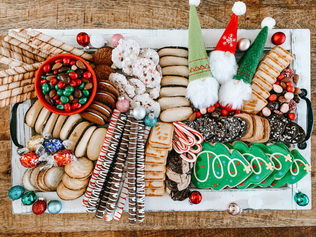 christmas cookie charcuterie board